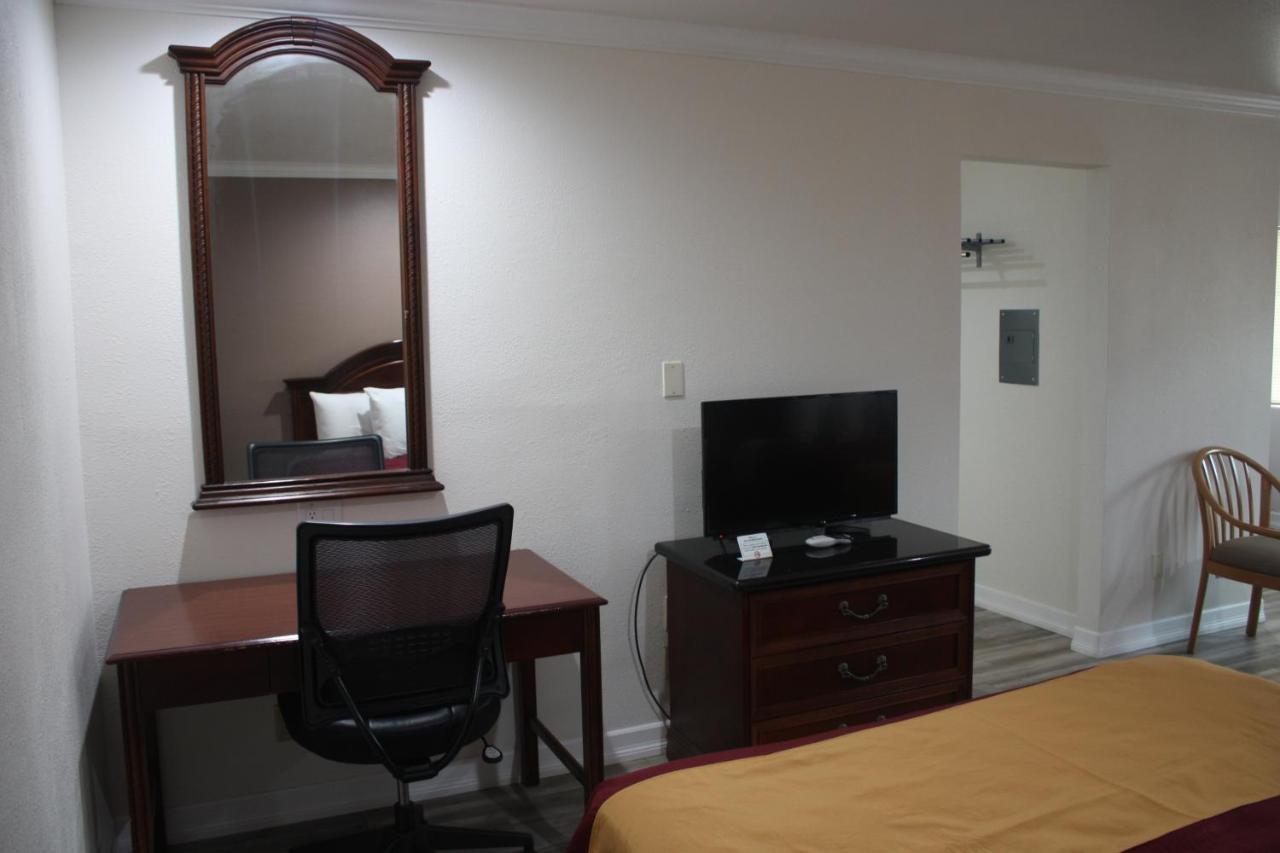Value Inn & Suites ردينغ، كاليفورنيا المظهر الخارجي الصورة