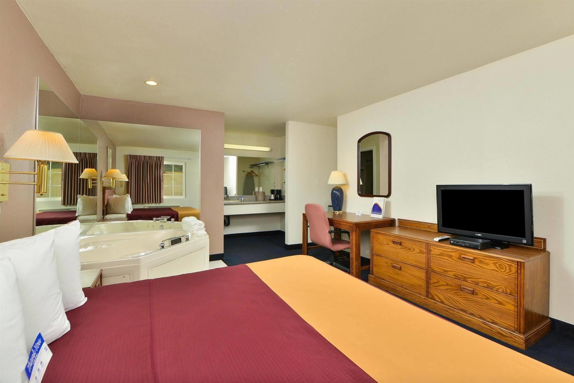 Value Inn & Suites ردينغ، كاليفورنيا المظهر الخارجي الصورة