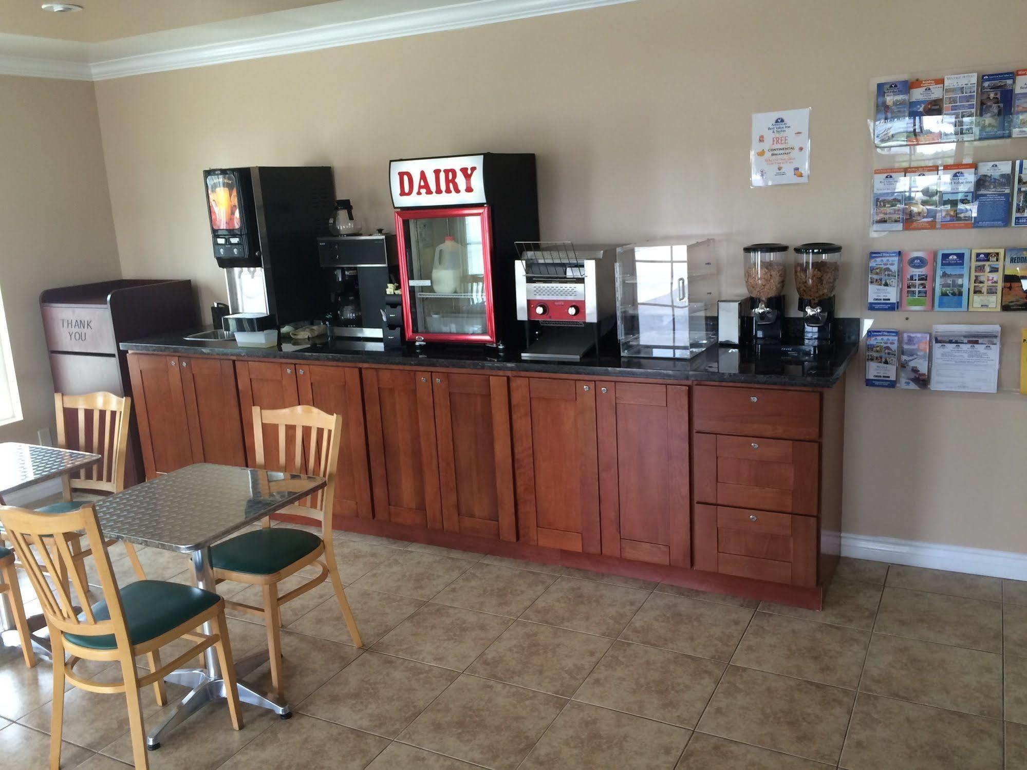 Value Inn & Suites ردينغ، كاليفورنيا المظهر الخارجي الصورة